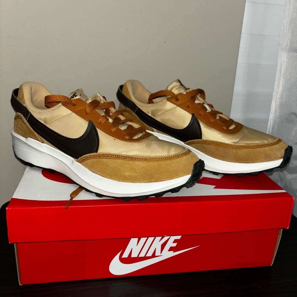 Women’s Tennis shoes